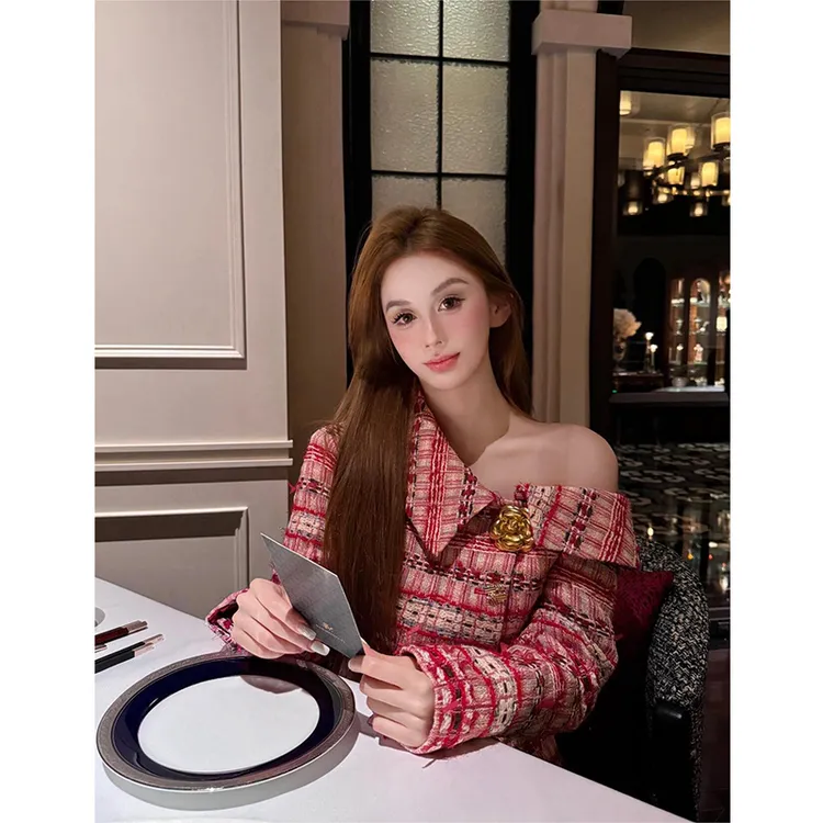 小香风外套女2025春季新款高级感名媛亮丝粗花呢编织短款夹克上衣