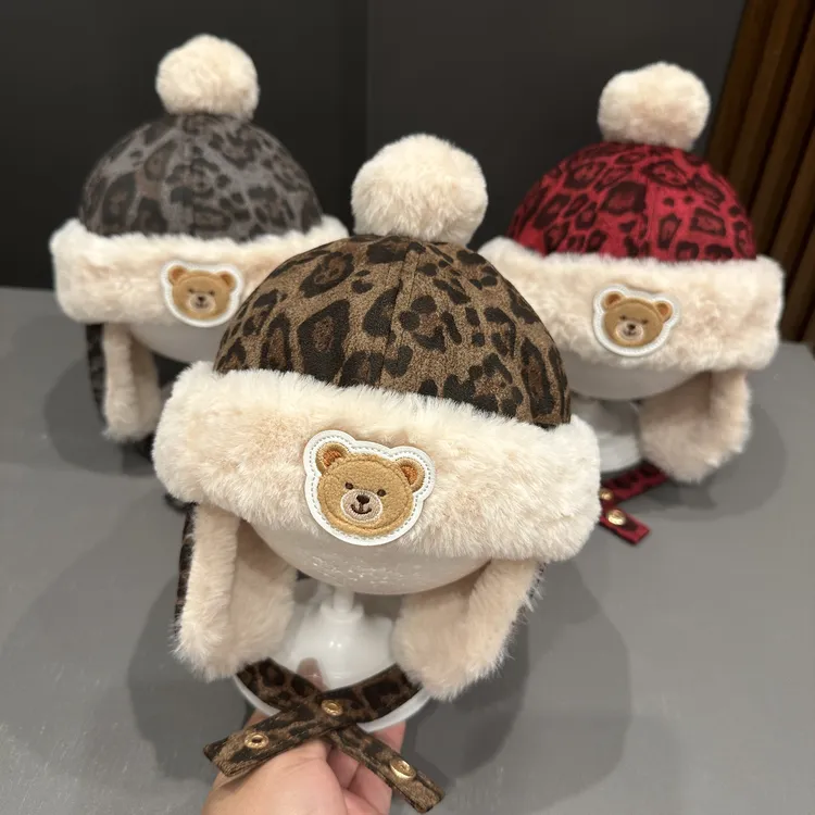 【童趣可爱风】婴儿帽秋冬可爱豹纹毛球加绒雷锋户外防寒厚款护耳帽