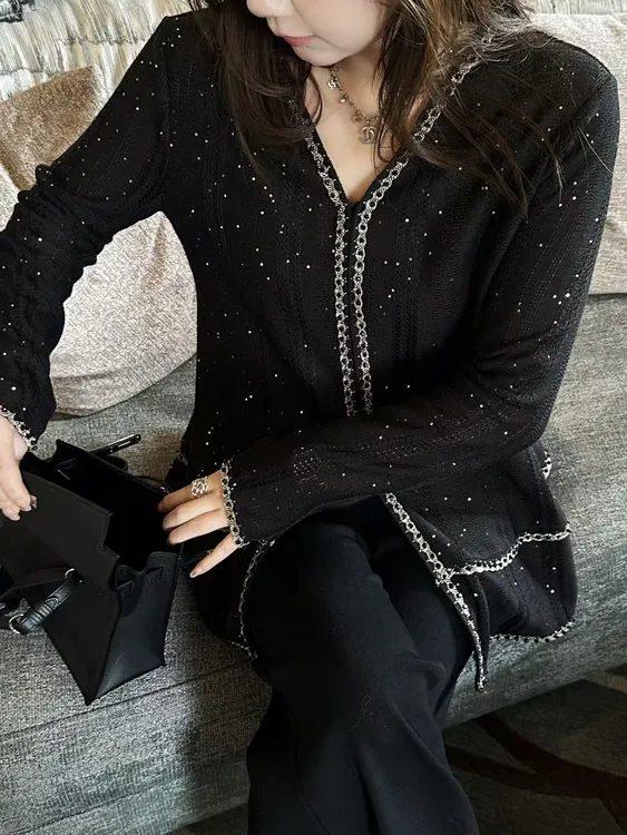 琪琪怪怪大码女装【视觉赢家】时尚撒银气质小香风V领上衣T18337QQ