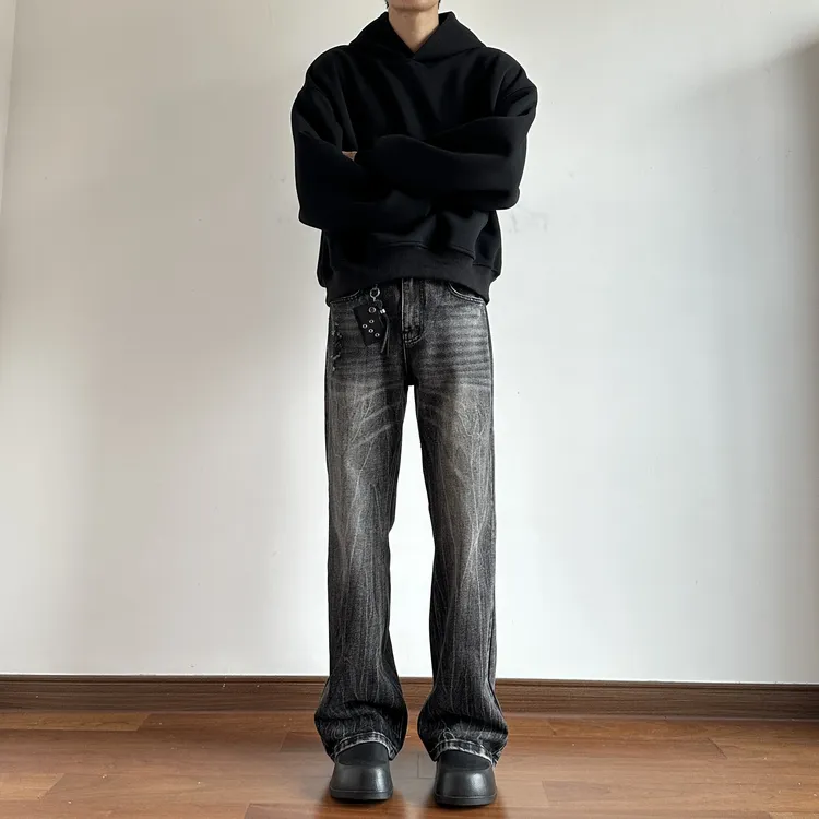 麻瓜兄弟“2021M”闪电裂纹水洗蓝牛直筒微喇叭磨破洞百搭牛仔裤