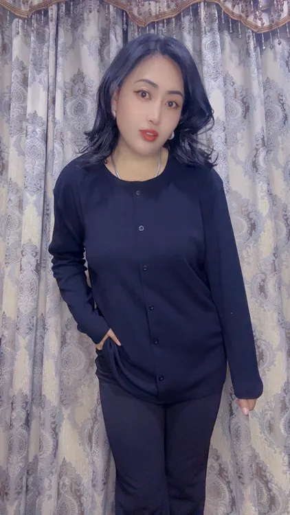 中板圆领秋季女装春季打底上衣