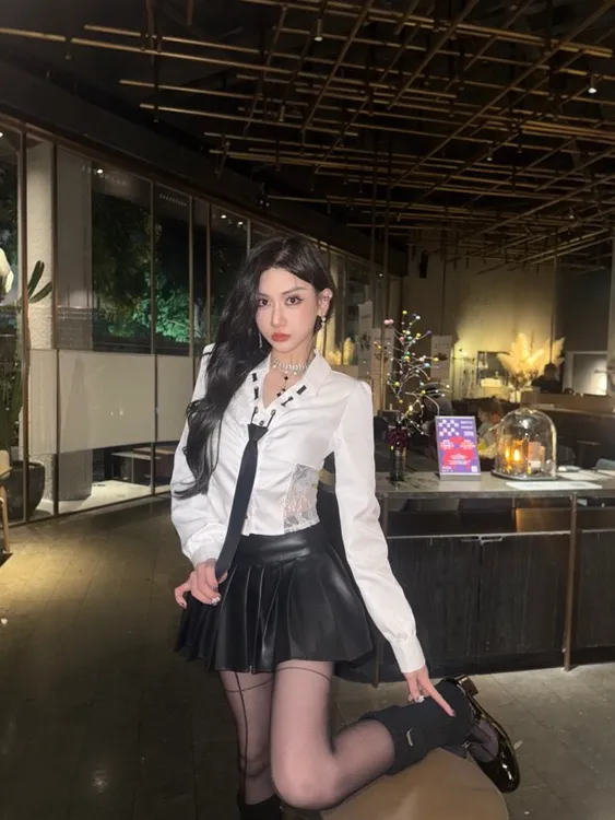 新款法式蕾丝甜辣衬衫女长袖显瘦甜美收腰上衣