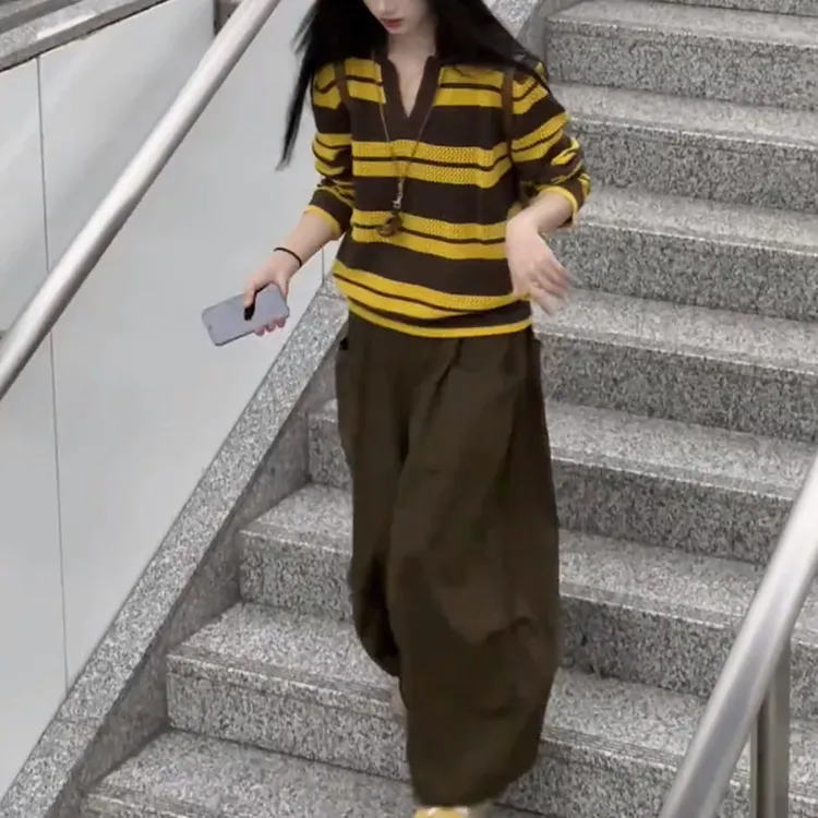 镂空设计感条纹长袖针织衫女早秋季慵懒风宽松咖色阔腿裤两件套