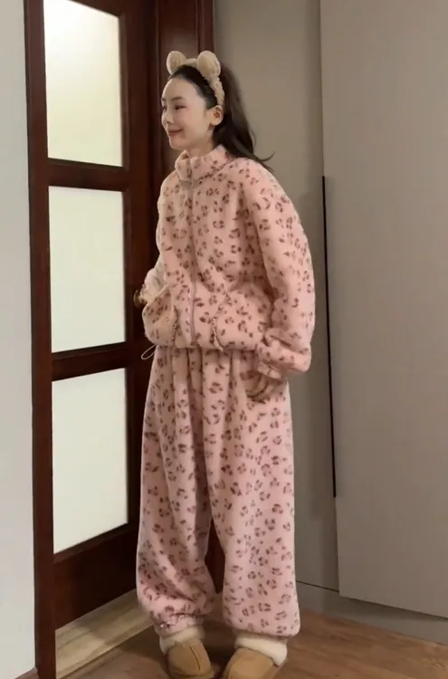 高领冬季长袖豹纹睡衣家居服套装保暖加绒ins粉色