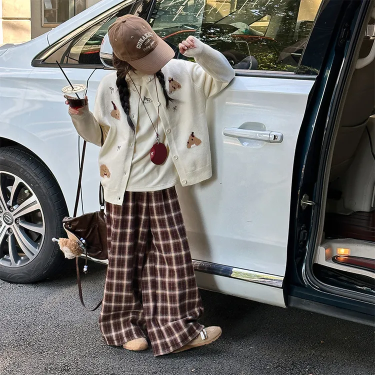 女童秋冬毛衣外套套装2025新款女大童秋季休闲加绒裤儿童三件套潮
