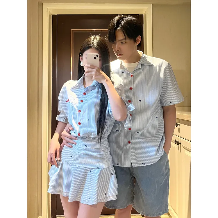 小众设计中袖收腰衬衫蓝白条纹连衣裙荷叶边百褶裙沙滩新款情侣装