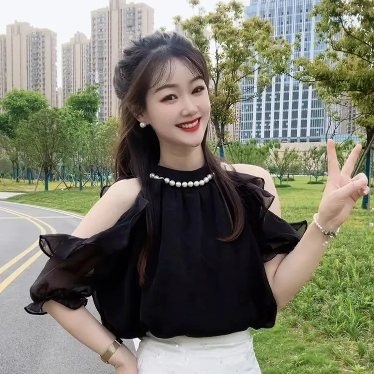法式优雅风露肩珍珠挂脖雪纺短袖衬衫女夏季新款时尚气质百搭上衣