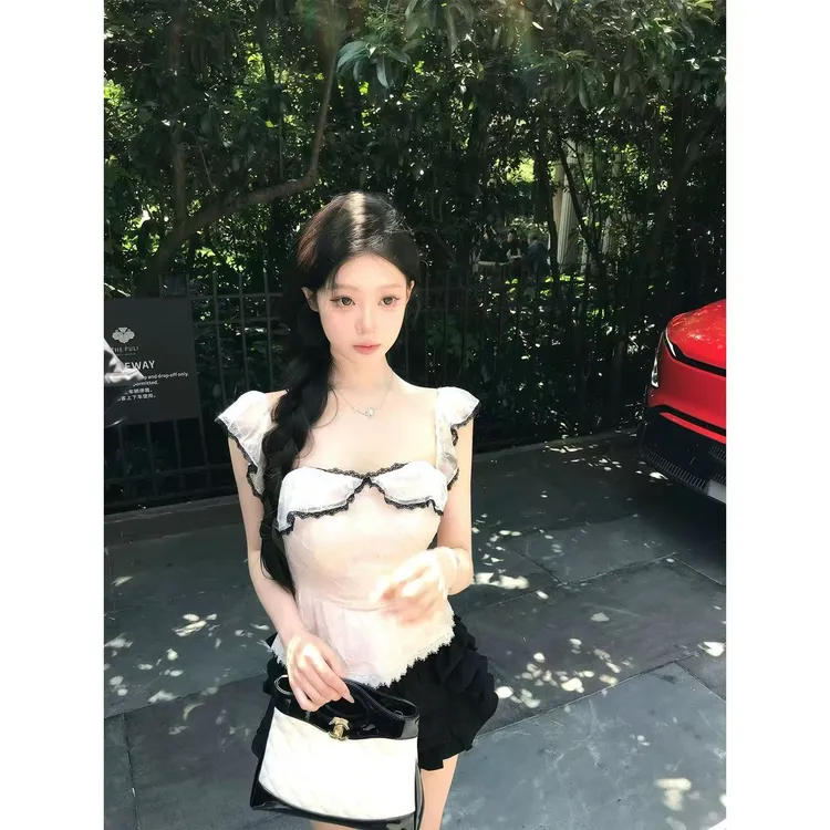 2025夏季新款时尚重工撞色蕾丝飞飞袖上衣女配显瘦高腰裙裤两件套