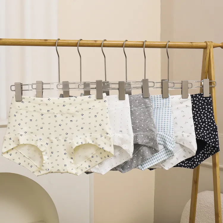 女士内裤抗菌裆透气包臀不夹臀碎花女平角裤 