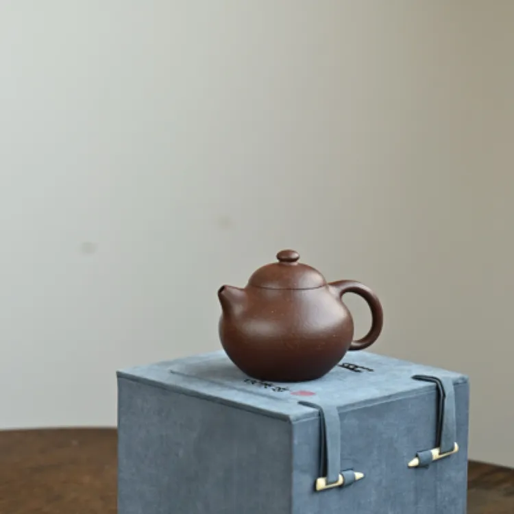 文旦·全手工        /实力派陶手作品       /容量130cc/原矿段泥