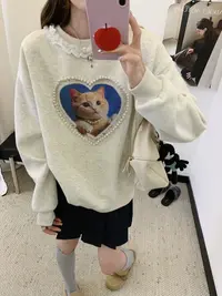 程程韩系甄选  时尚减龄蕾丝珍珠爱心猫咪休闲卫衣5885