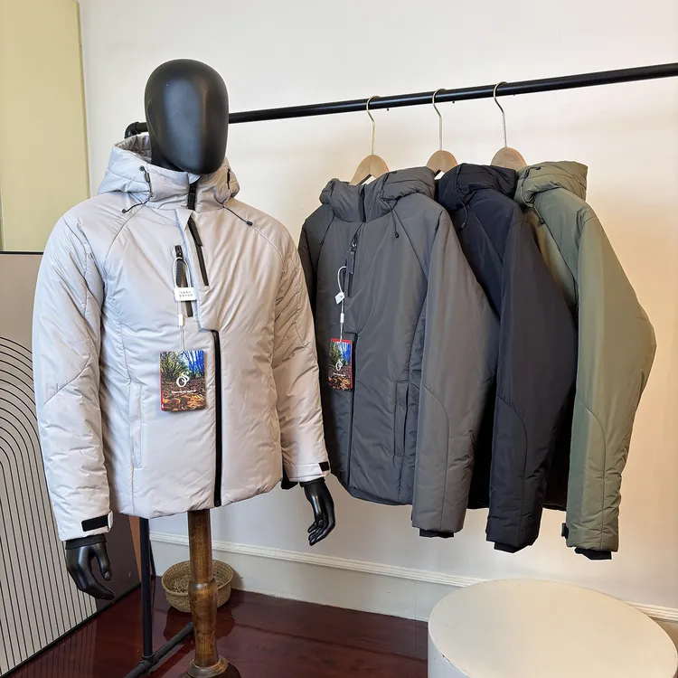 户外机能 加厚保暖锁温 男士冬季防风防泼水抗寒连帽休闲棉衣棉服