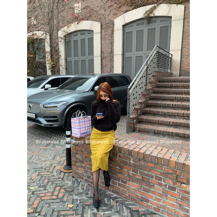 FORNI 坏女人得到一切 定染柔雾砂洗反麂皮绒直筒半身裙