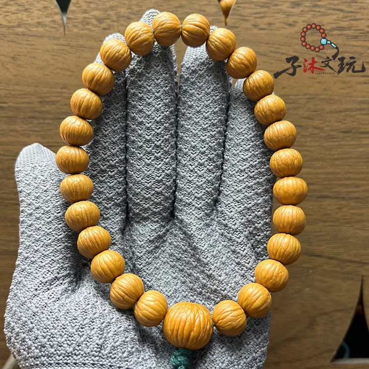 新籽土豪911精挑精卡手持全品无瑕无药无修河南官庄猴头核桃厂家