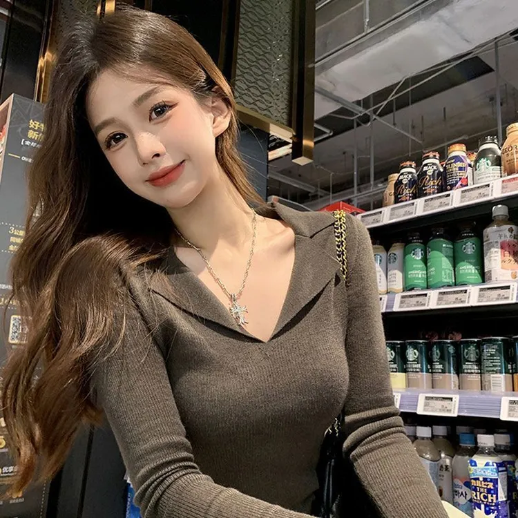 纯欲风设计感薄款打底针织衫女装秋季新款修身内搭长袖辣妹上衣潮