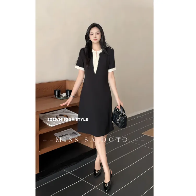 MISS SA 夏季新款时尚优雅拼色钉珠显瘦气质连衣裙 25079029