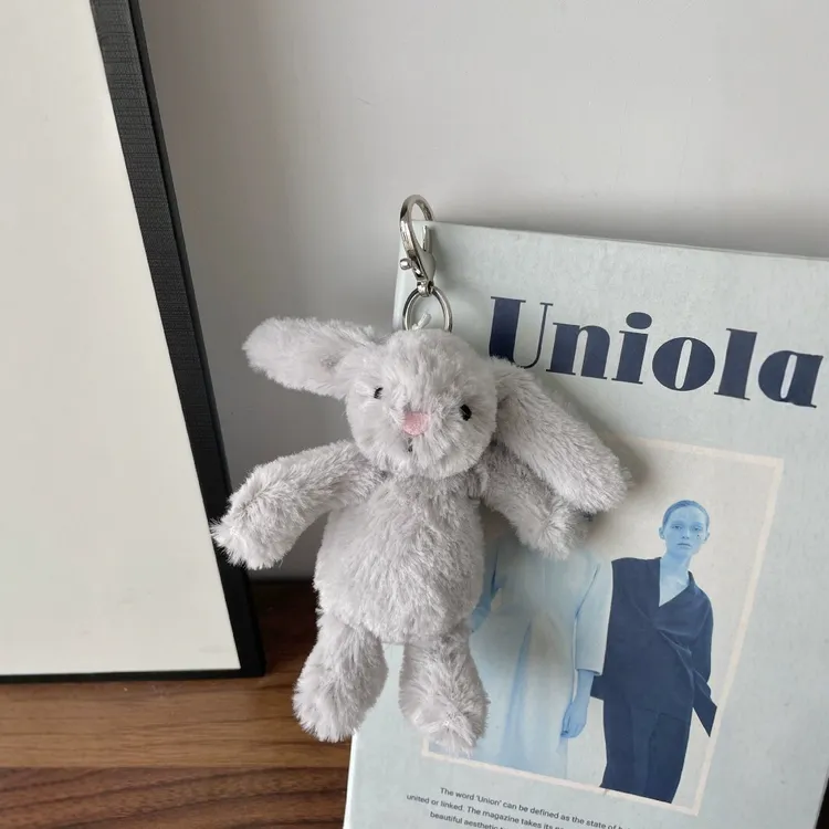 可爱邦尼兔毛绒挂饰钥匙扣适合作为生日礼物