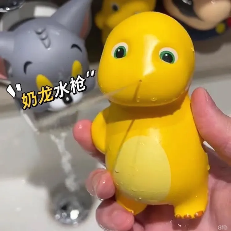 网红爆款奶龙小水枪儿童玩具按压式喷水枪男孩打水仗游泳宝宝洗澡