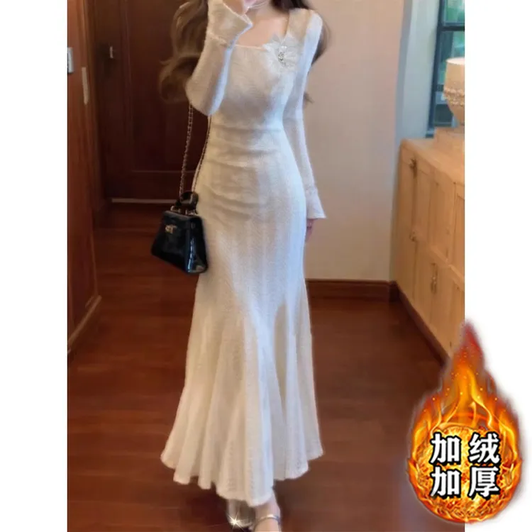 【加绒加厚】miu系穿搭蕾丝连衣裙女秋冬内搭鱼尾裙收腰长裙D4190