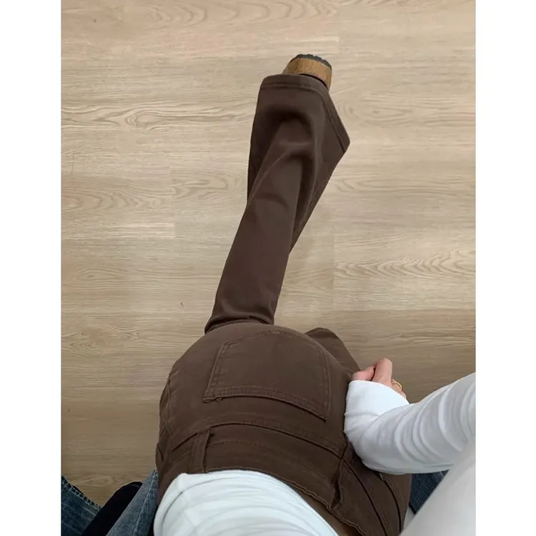 雪千羽美式咖色微喇牛仔裤女2025秋新款高腰加绒小个子显瘦喇叭裤