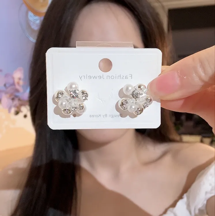 合金合成锆石耳饰 银针法式高级感简约珍珠花球耳钉女轻奢优雅