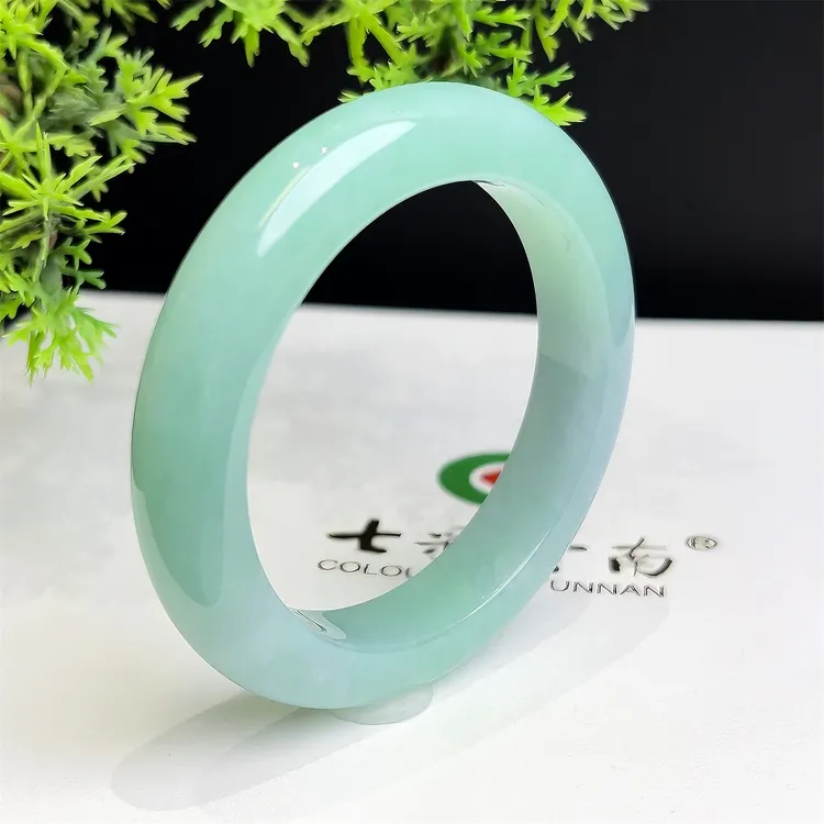 Colourful Yunnan/七彩云南天然翡翠冰种葡萄肉色翡翠手镯