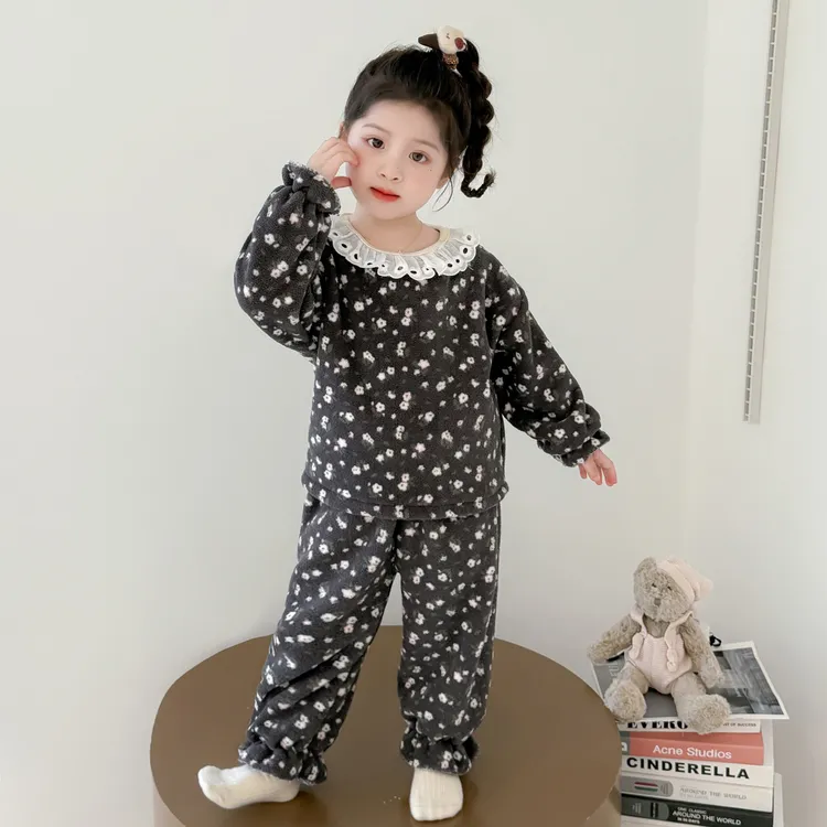儿童睡衣秋冬季法兰绒女童睡衣珊瑚绒加厚碎花女宝家居服2025新款