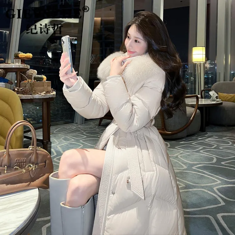 纪诗哲毛领羽绒服女款爆款2025新款过膝修身收腰时尚加厚高级外套