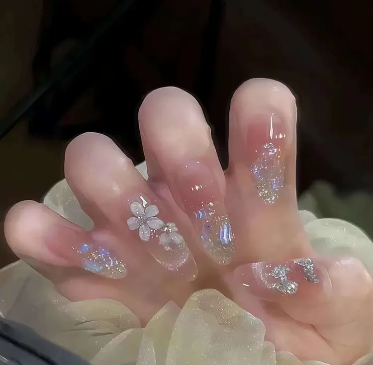 莫奈花园新款纯手工穿戴甲裸色