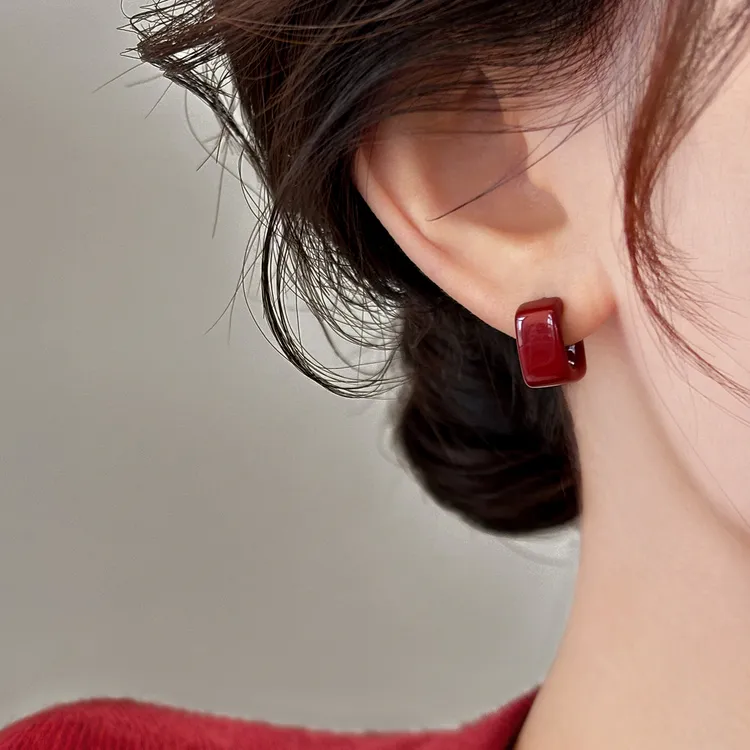 铜合金耳饰 新年红色滴釉耳钉复古港风耳环女秋冬新款高级感耳饰