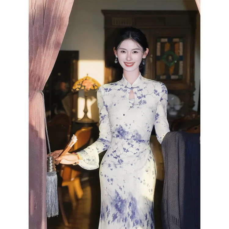 凌茜恣禾【倾一如玉】国风新中式优雅大气修身收腰显瘦旗袍连衣裙