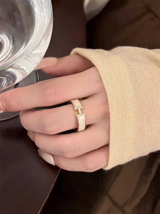 【如奕饰品】字母H白色滴油锆石高级感开口ins小众网红指环食指戒