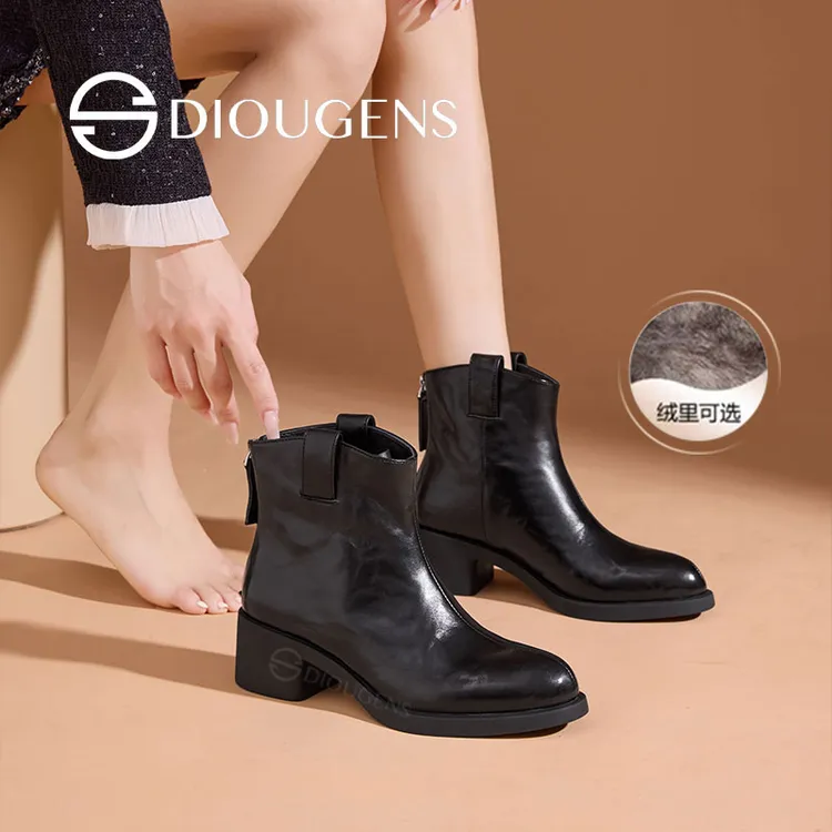 羊皮瘦瘦靴女爆款2025新款流行冬季短靴网红款ins百搭真皮靴子