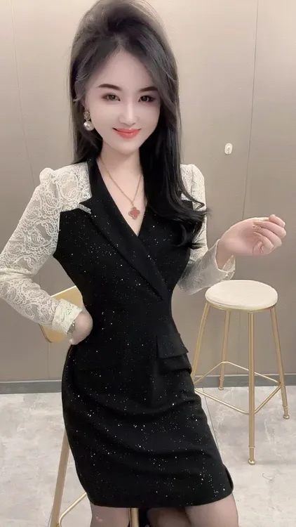 时尚气质修身显瘦蕾丝拼接连衣裙女人味