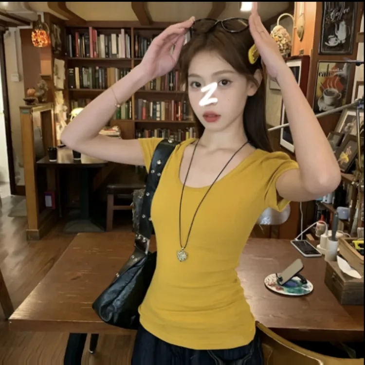 2025夏季新款韩系小U领气质修身小众设计感纯色百搭短袖T桖上衣女