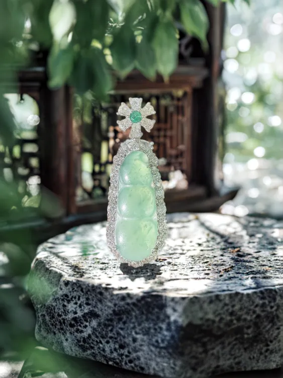 翡翠吊坠天然翡翠冰种蓝水晴水福豆豆子时尚百搭女生配饰女王气质