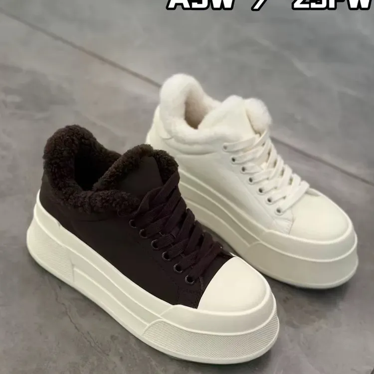 爱诗薇正品加绒板鞋2025秋冬牛皮加绒板鞋经典百搭厚底增高休闲鞋