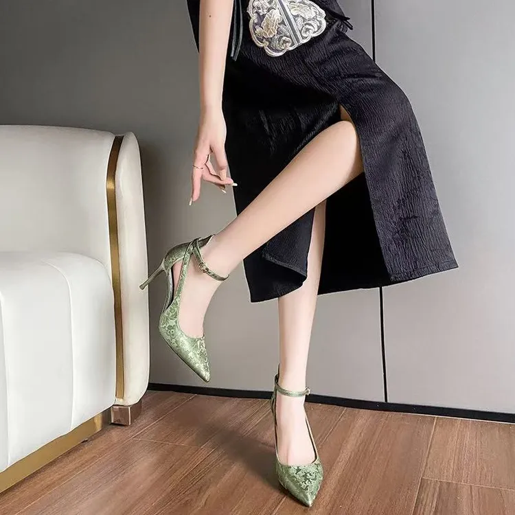 中国风新中式一字带细跟高跟鞋女气质时尚百搭尖头舒适高跟女鞋