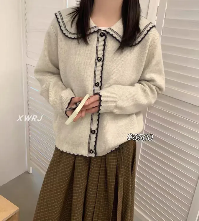 秋冬常规款长袖减龄学院风娃娃领宽松常规款H879