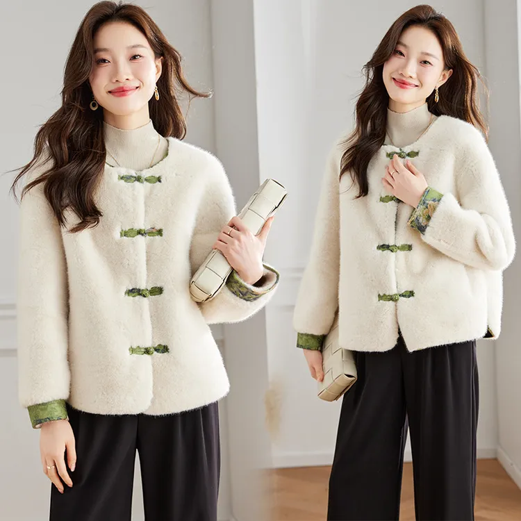 2025冬装新款国风仿貂毛盘扣圆领皮毛一体外套加厚复合麂皮绒