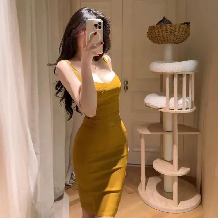 显瘦黄色性感紧身包臀裙轻熟气质名媛弹力塑形收腰绷带连衣裙