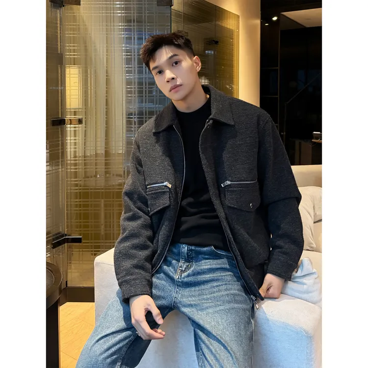 「新贵轻奢」秋冬高级素奢风翻领高级时髦保暖防风拉链毛呢外套男