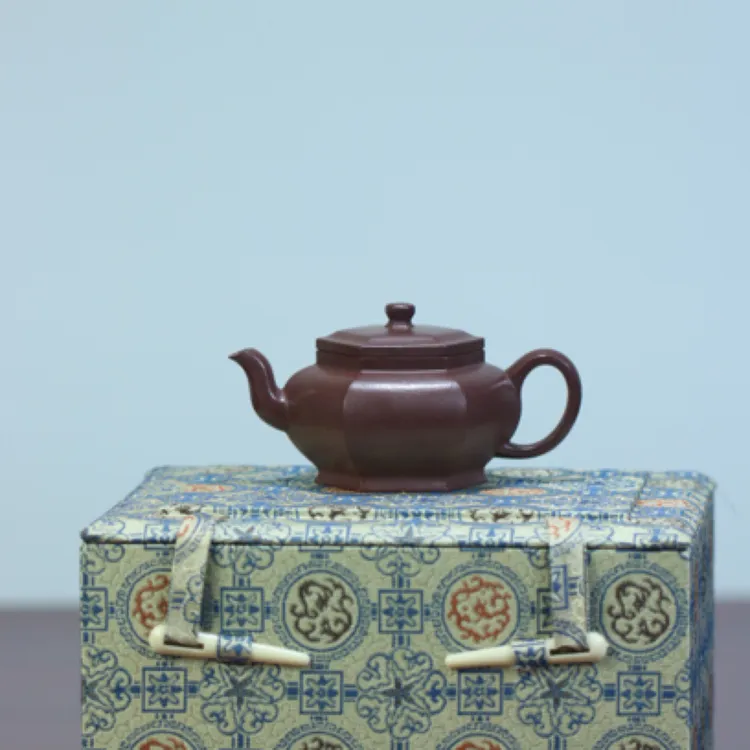 六方宫灯，国家级工艺美术师周玉奇，原矿紫泥，全手工制，90cc