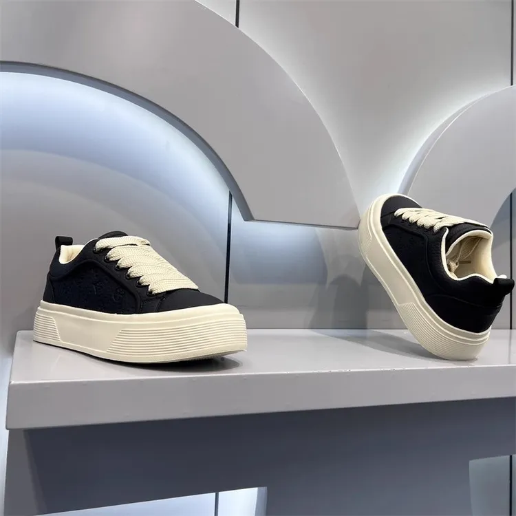 小众设计印花板鞋秋冬新款厚底增高百搭舒适皮面潮流运动休闲鞋男