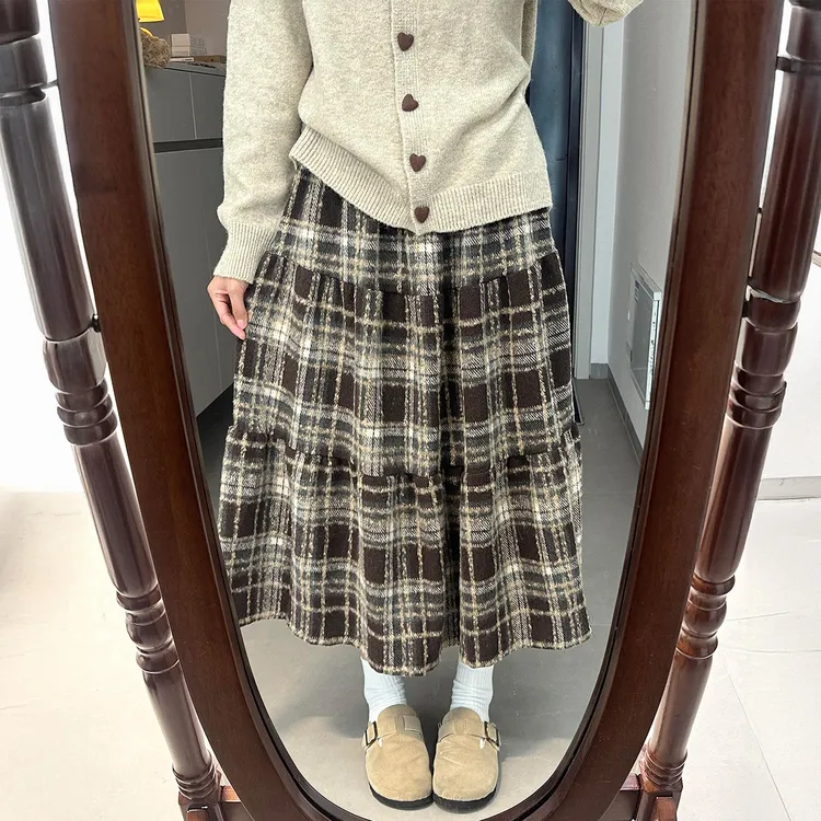 复古咖色格子毛呢半身裙女秋冬新款大码胖mm遮胯显瘦a字蛋糕伞裙