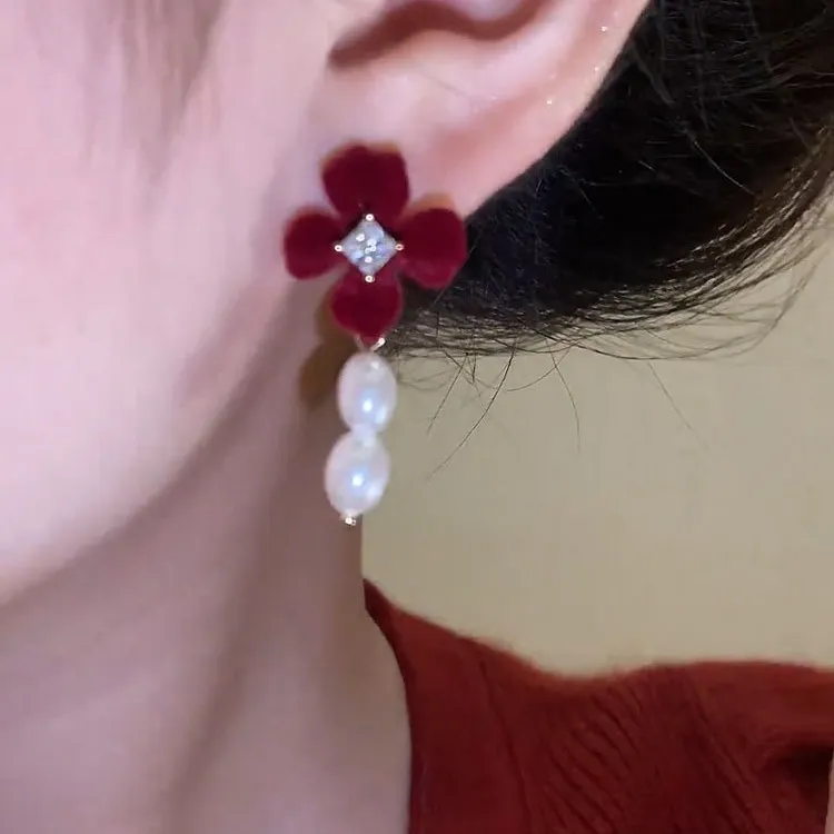 秋冬新款高级复古红色花朵珍珠吊坠耳环名媛气质时尚百搭耳饰女潮