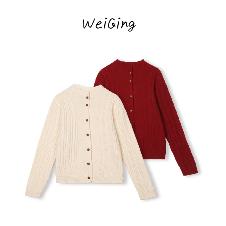 W1008【丹姐家~木扣小辣椒~蜜熊绒~】冬季绞花半高领针织开衫