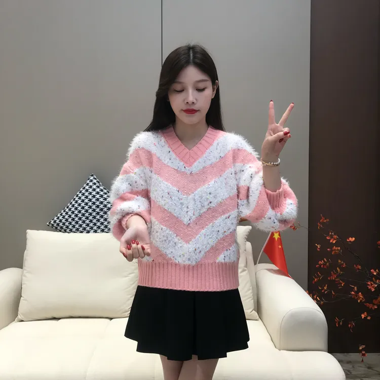 韩系温柔风流苏彩色点点V领毛衣女205冬季软糯加厚甜美减龄针织衫