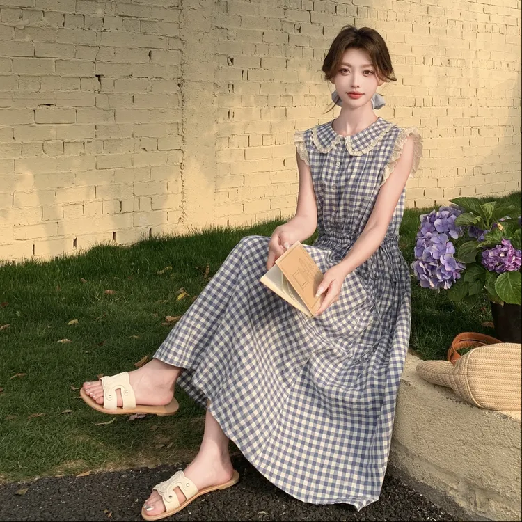新款蓝色格子夏季连衣裙显瘦小个子气质收腰法式中长款复古少女
