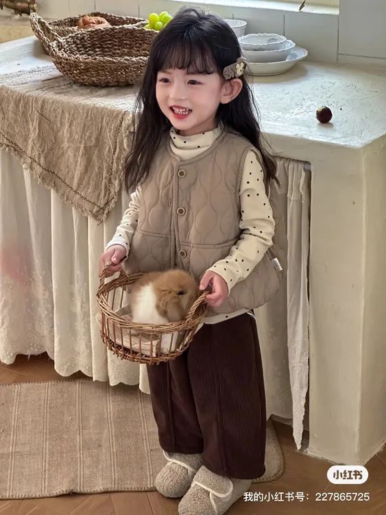 绗棉马甲三件套咖色